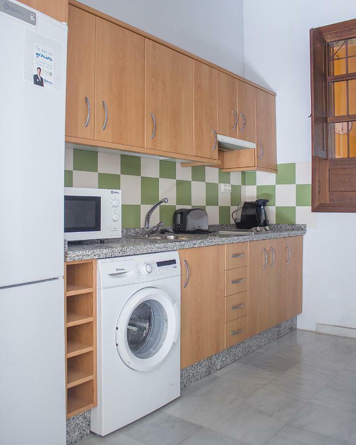 Alojamiento En Sevilla-Triana Sevilha Exterior foto
