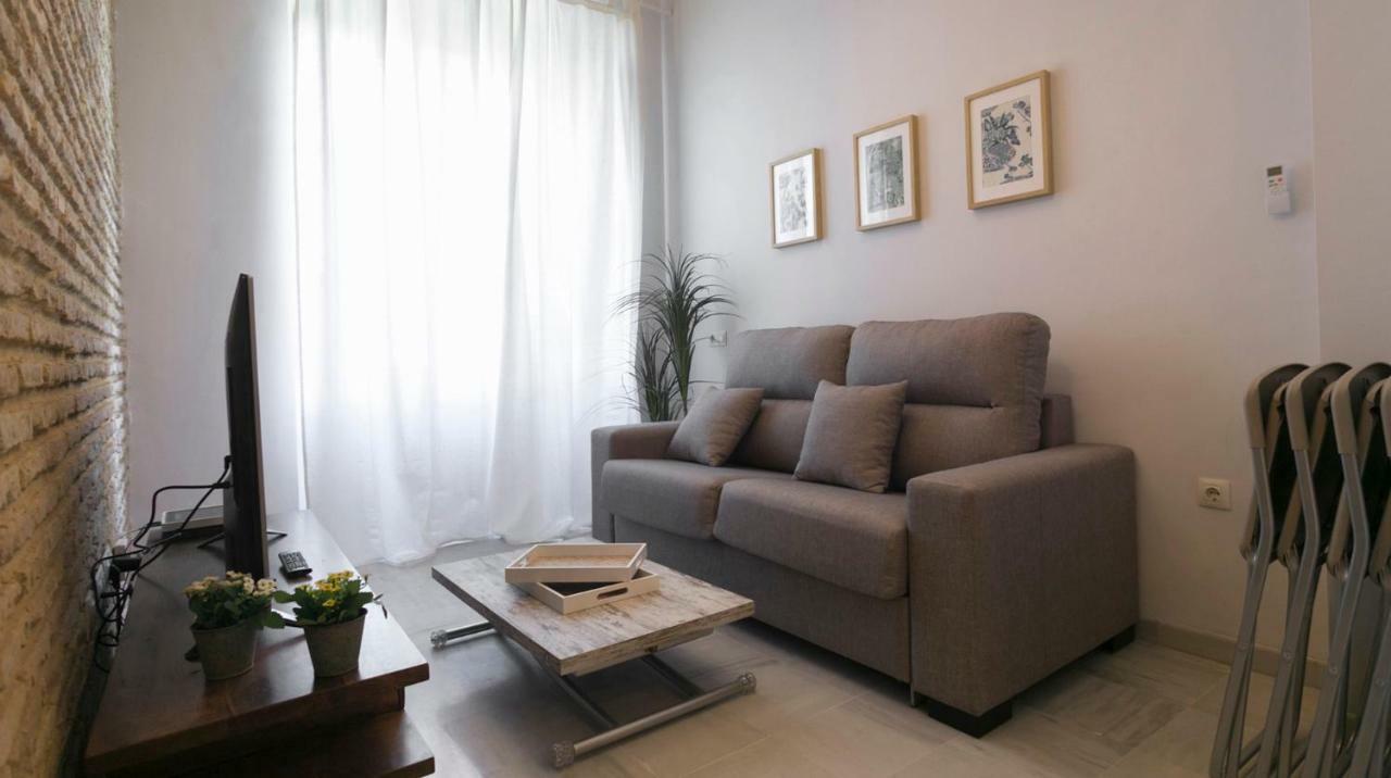 Alojamiento En Sevilla-Triana Sevilha Exterior foto